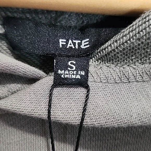 FATE cold sholder sweater size S NWT - Picture 2 of 5